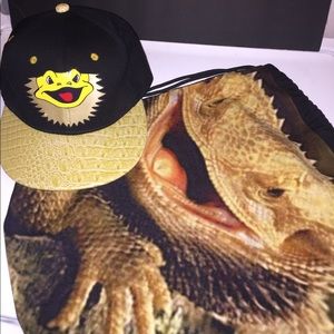 Bearded Dragon Snapback and Gym Bag Combo